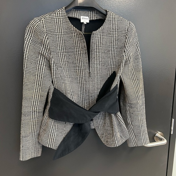 Armani size 40 (6) vintage large wrap bow blazer - Picture 7 of 13